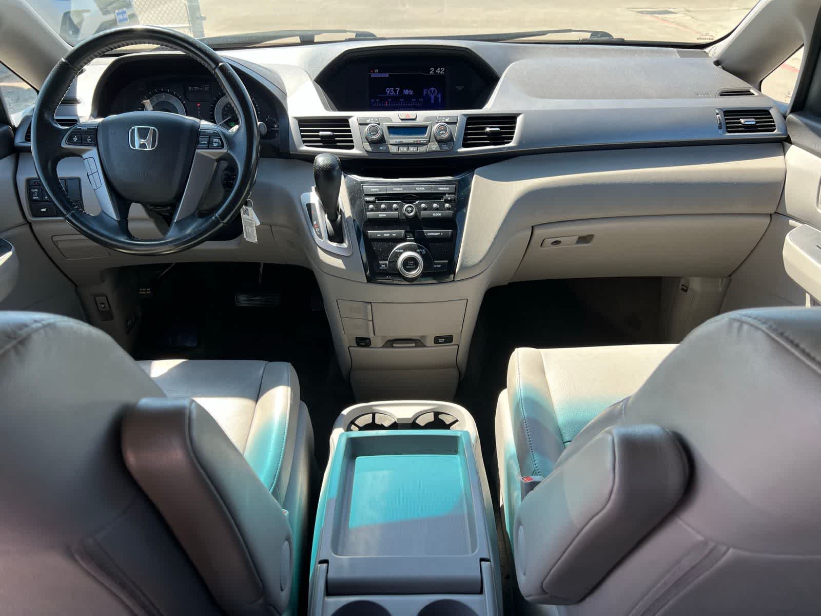 Thumbnail: 2011 Honda Odyssey - 28