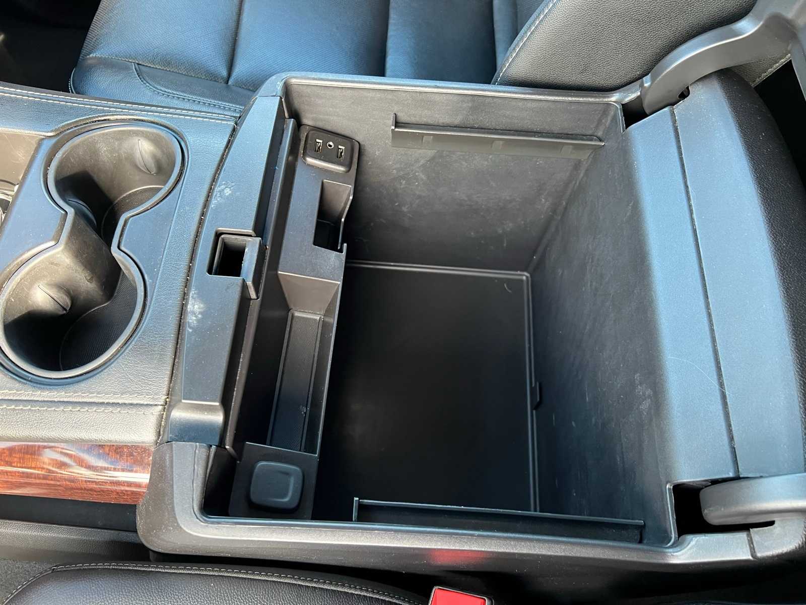 Thumbnail: 2019 GMC Yukon - 40