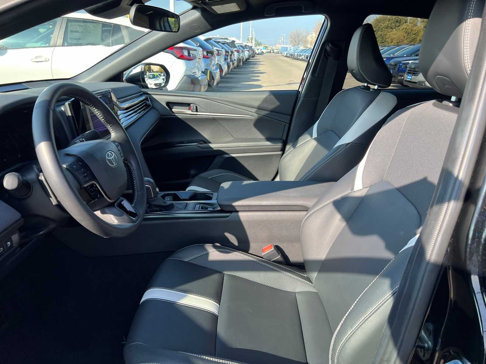 Thumbnail: 2025 Toyota Camry - 15