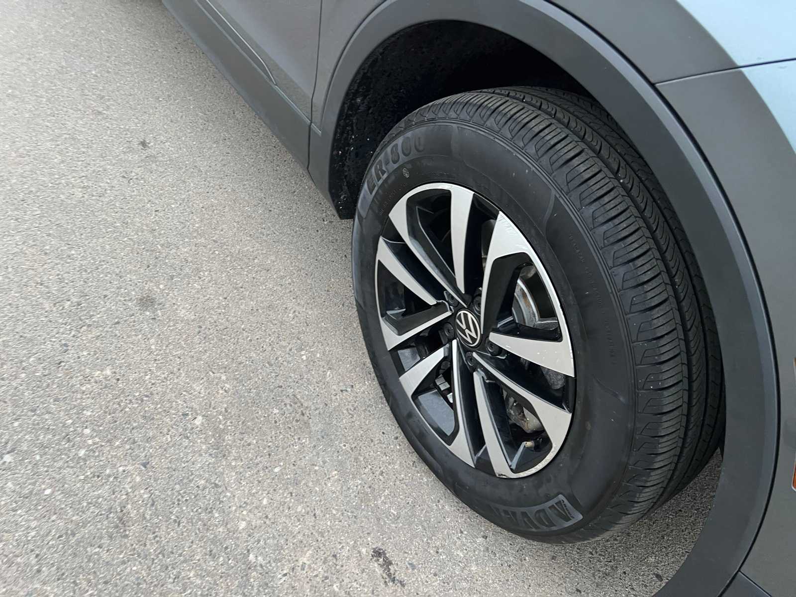 Thumbnail: 2024 Volkswagen Tiguan - 24