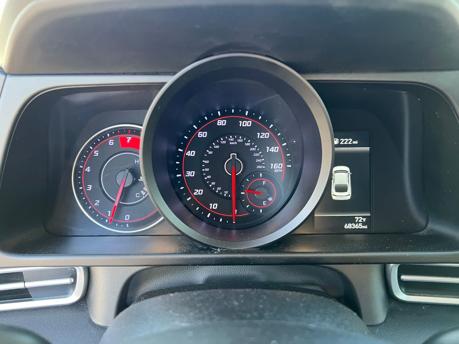 Thumbnail: 2023 Hyundai Elantra - 33