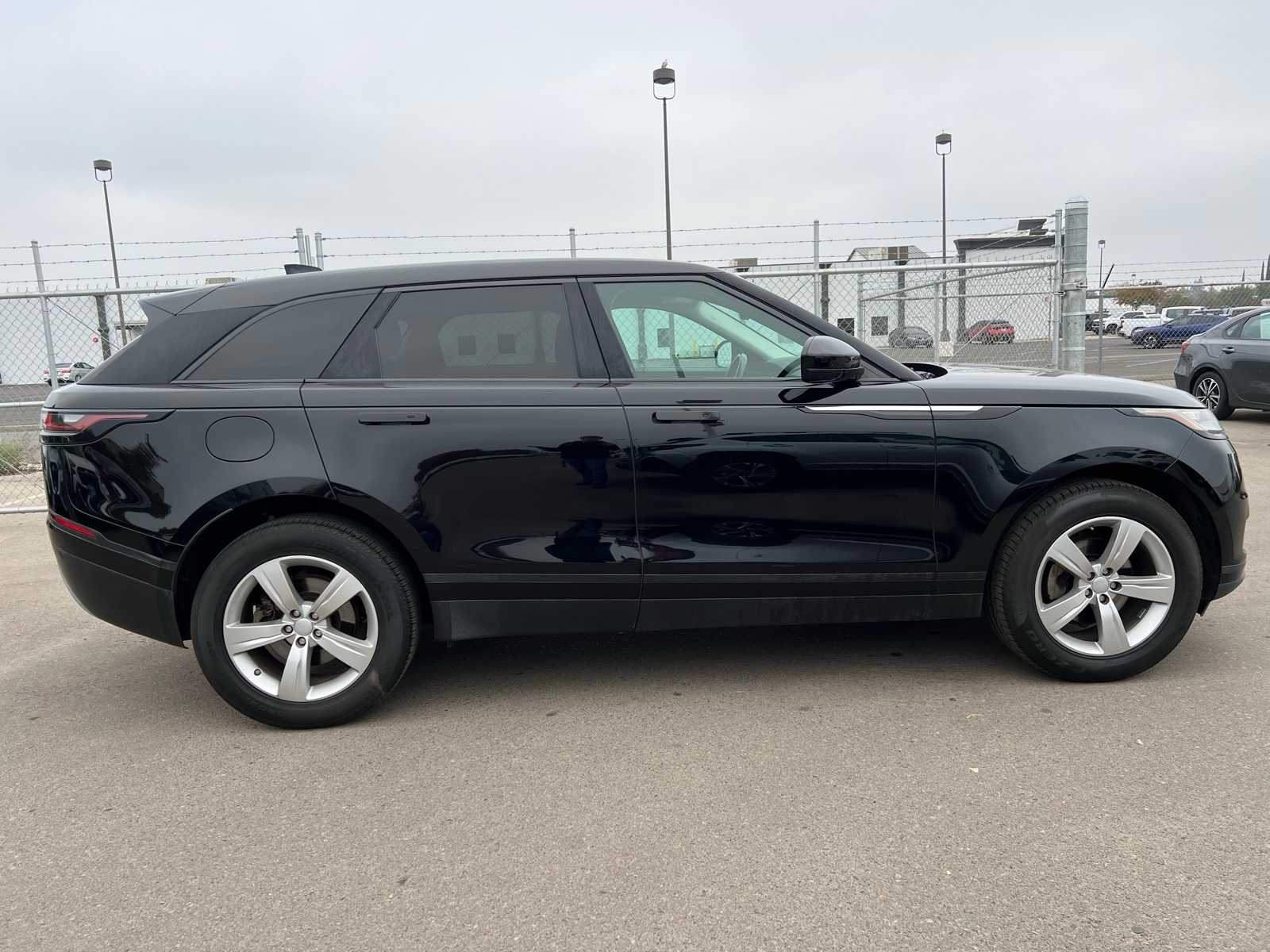 Thumbnail: 2020 Land Rover Range Rover Velar - 10