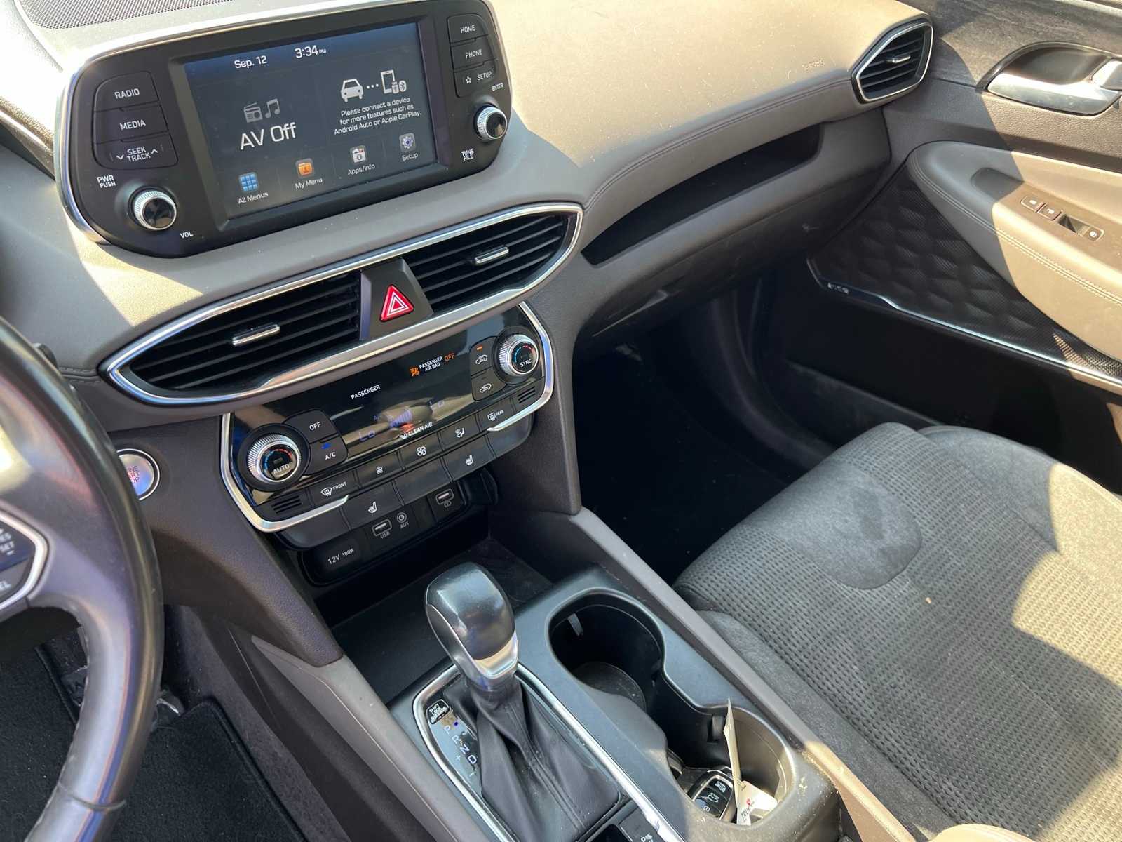 Thumbnail: 2019 Hyundai Santa Fe - 31