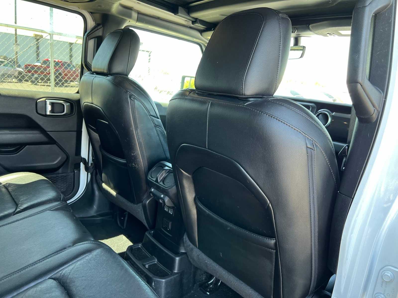 Thumbnail: 2021 Jeep Wrangler - 21