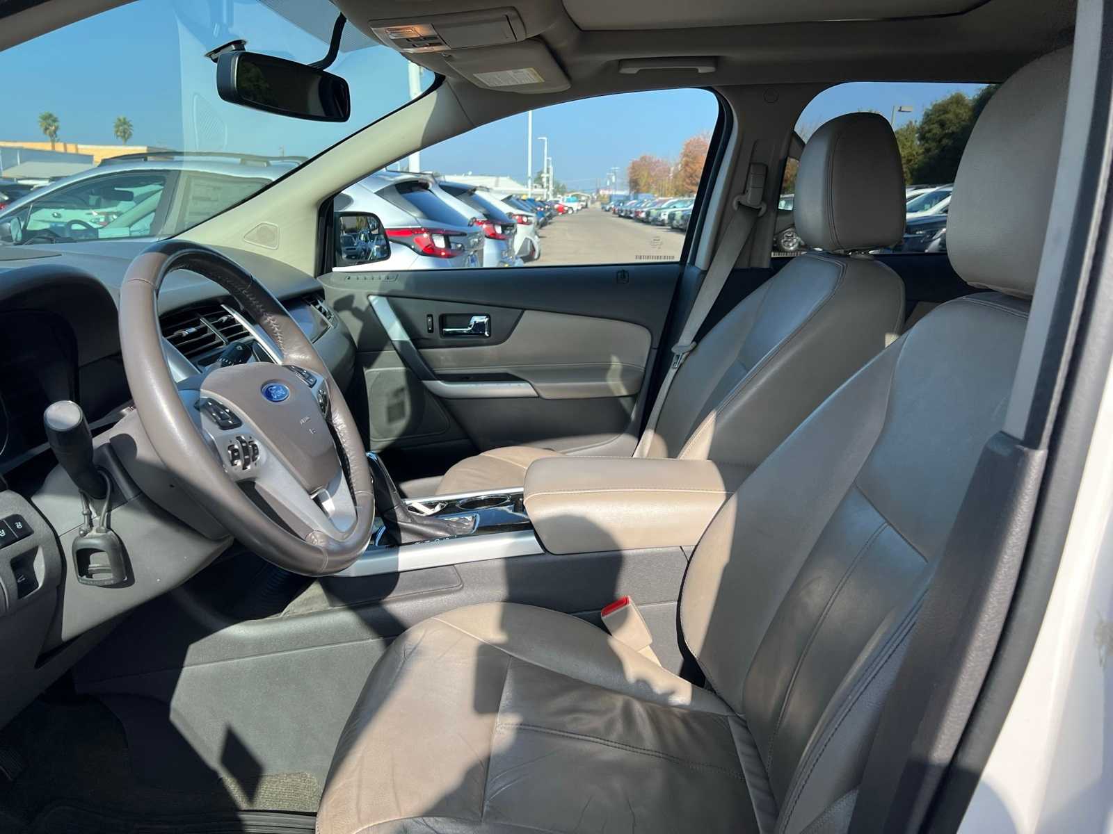 Thumbnail: 2013 Ford Edge - 15