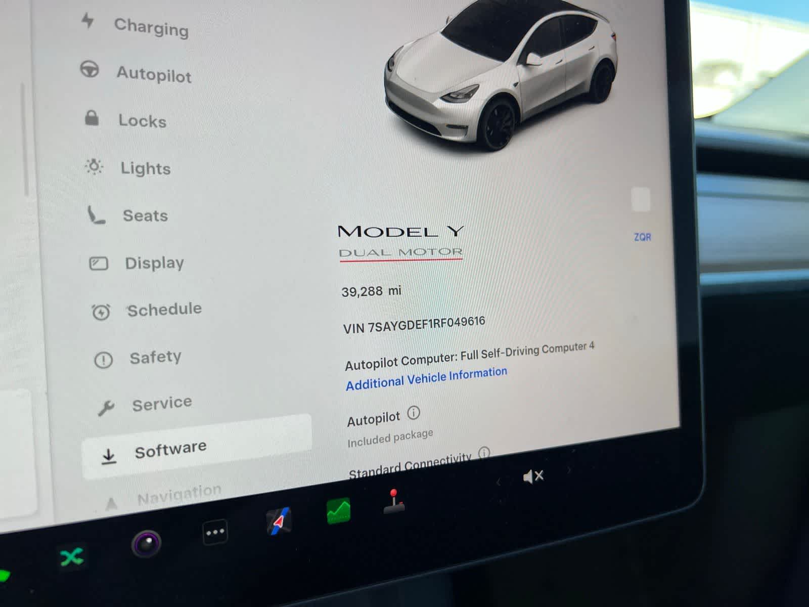Thumbnail: 2024 Tesla Model Y - 34