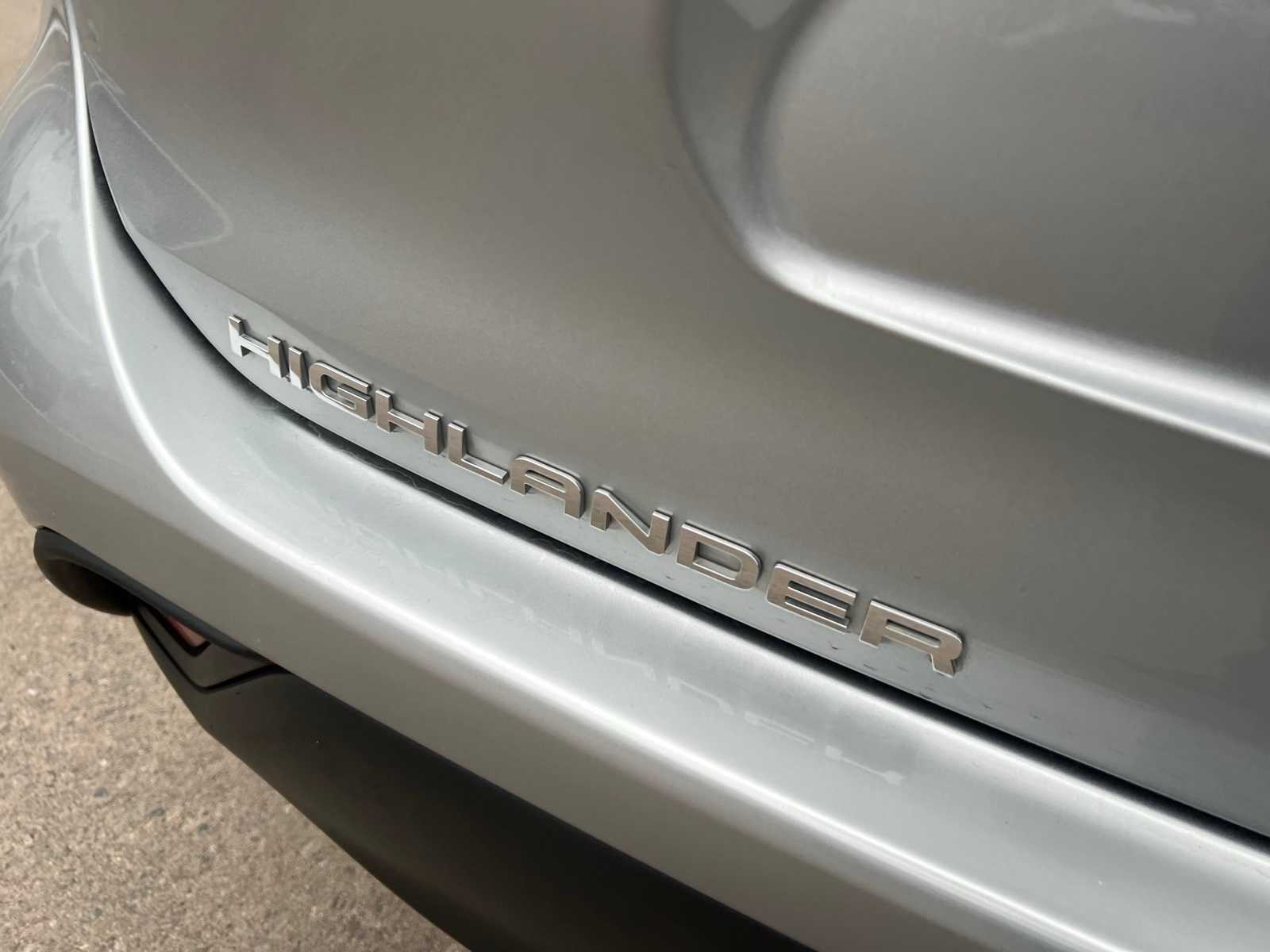 Thumbnail: 2021 Toyota Highlander - 5