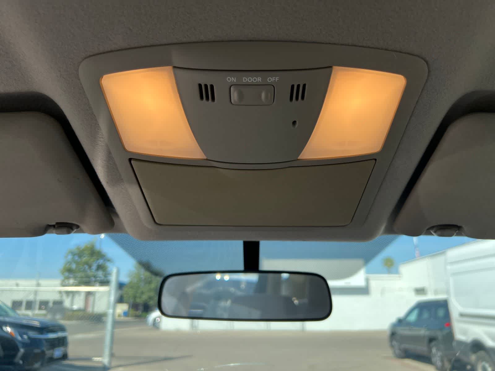 Thumbnail: 2014 Nissan Rogue - 32