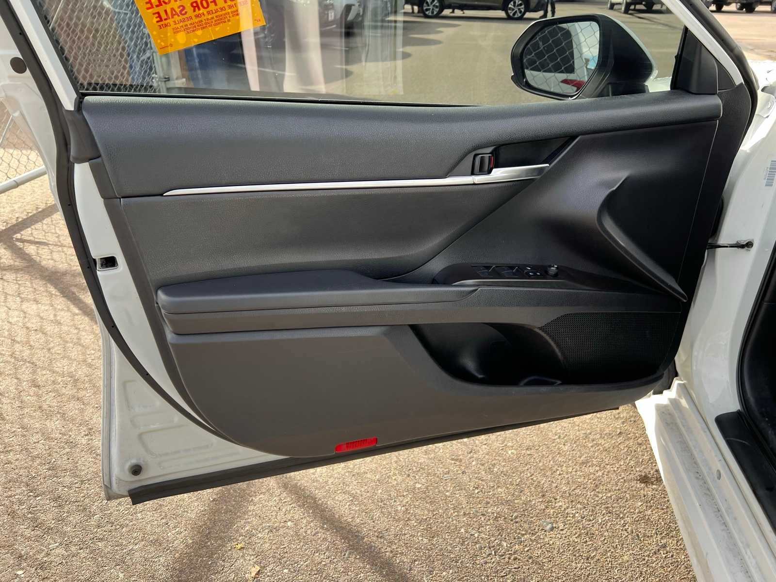 Thumbnail: 2021 Toyota Camry - 15