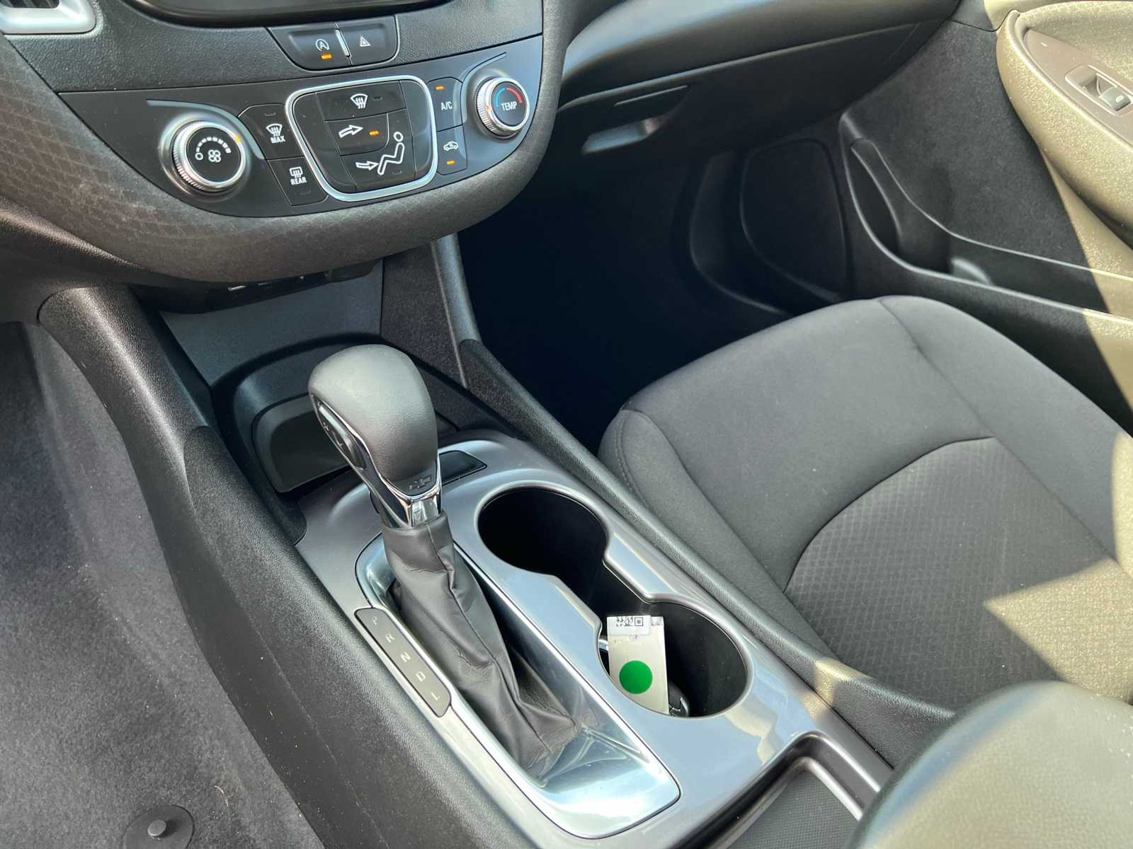 Thumbnail: 2022 Chevrolet Malibu - 41