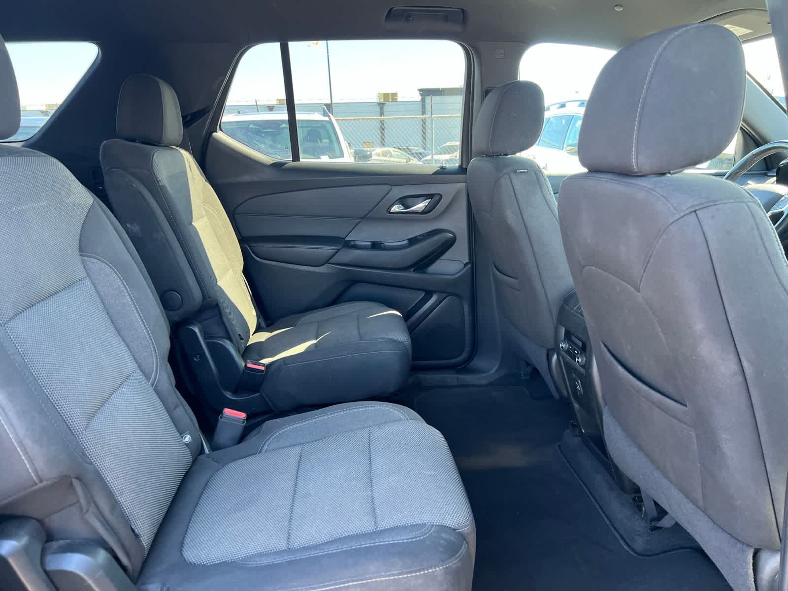 Thumbnail: 2023 Chevrolet Traverse - 23