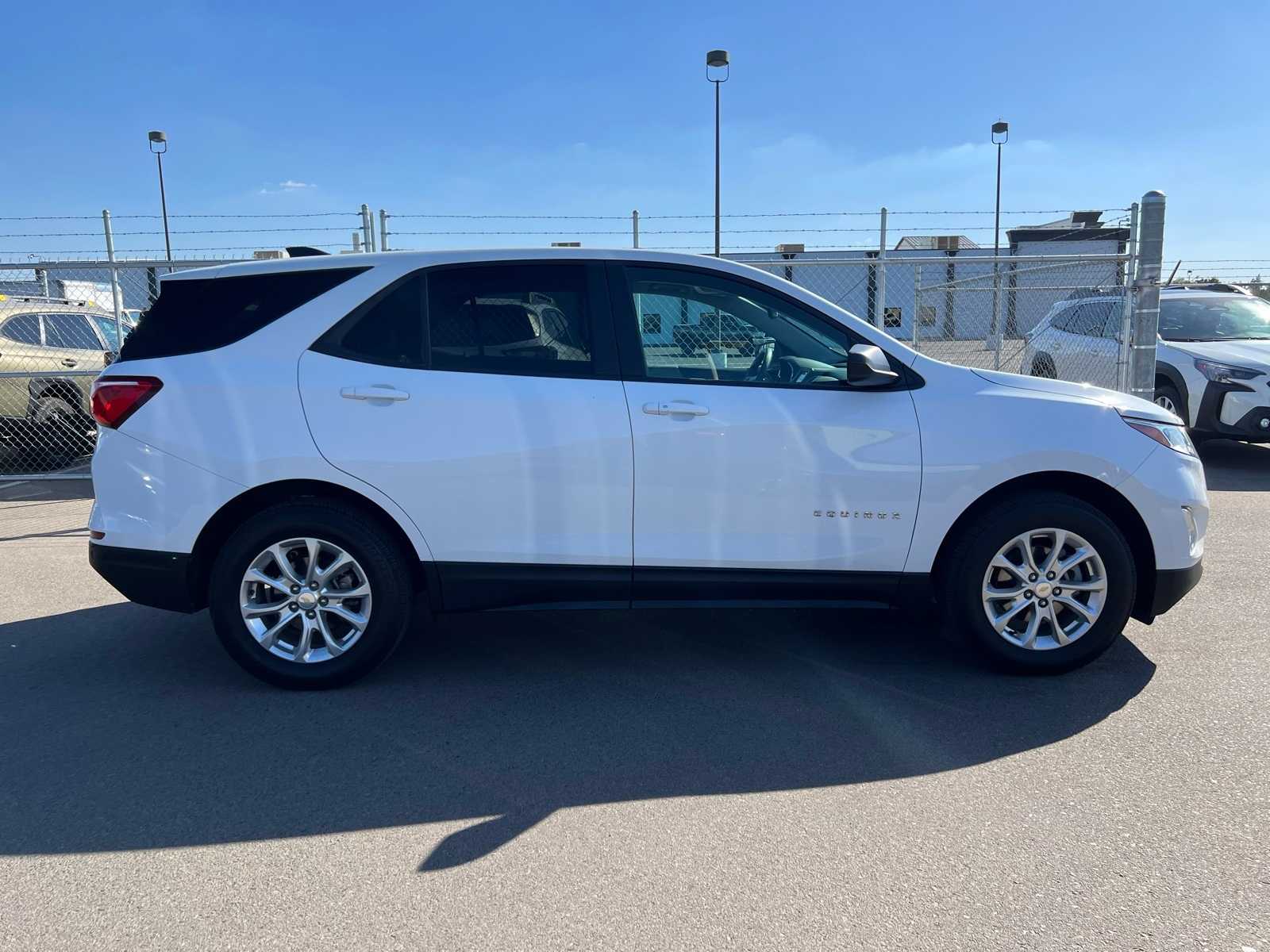 Thumbnail: 2020 Chevrolet Equinox - 10