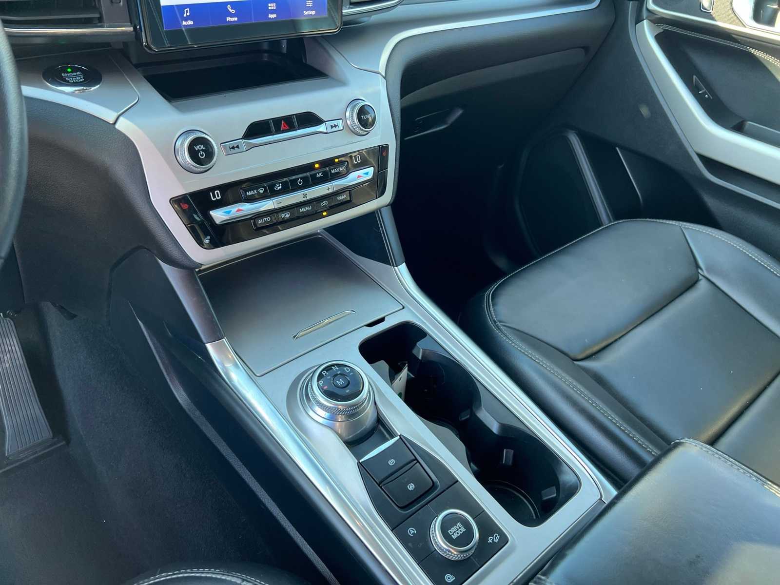 Thumbnail: 2021 Ford Explorer - 42