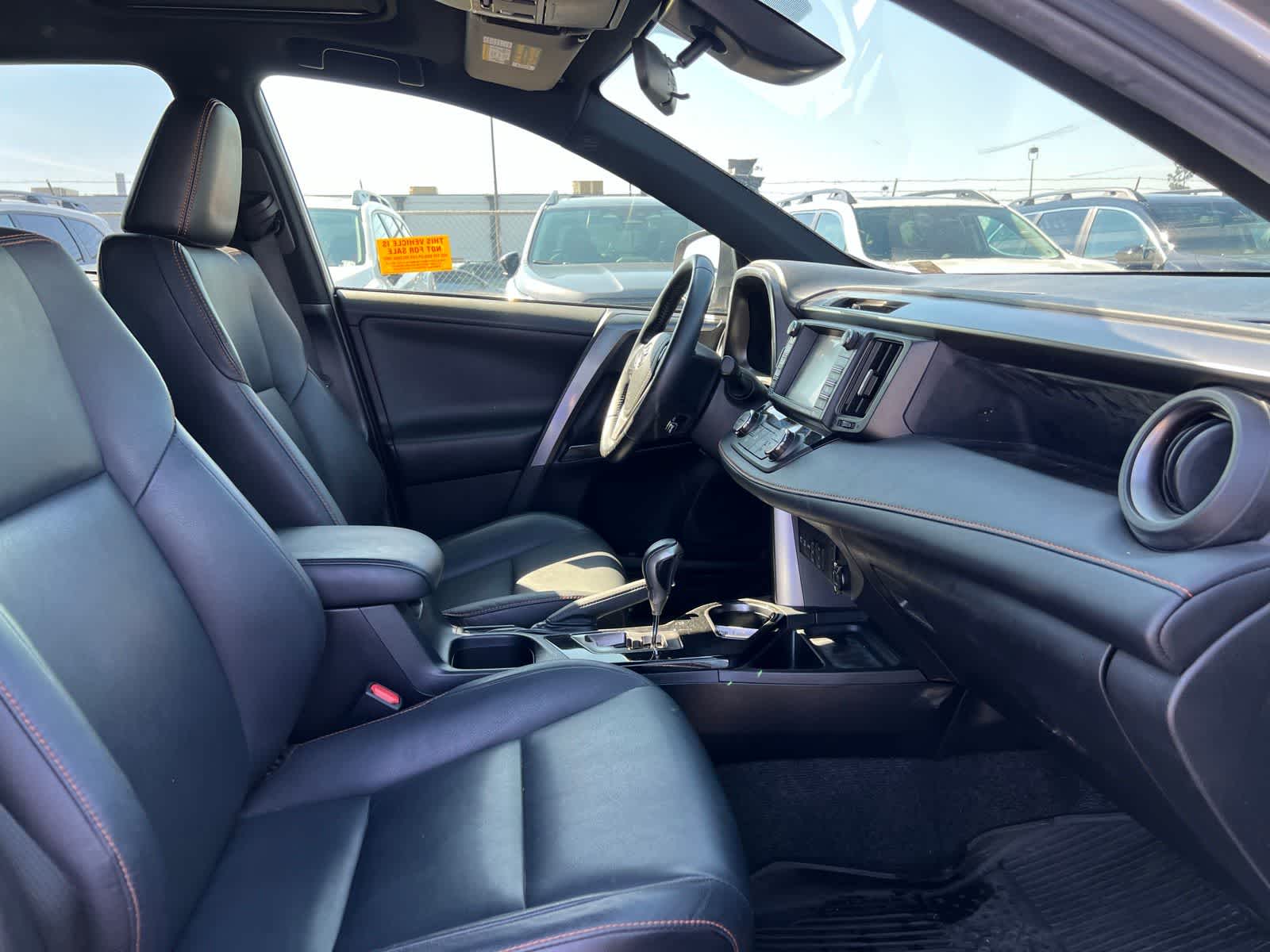 Thumbnail: 2017 Toyota RAV4 - 26