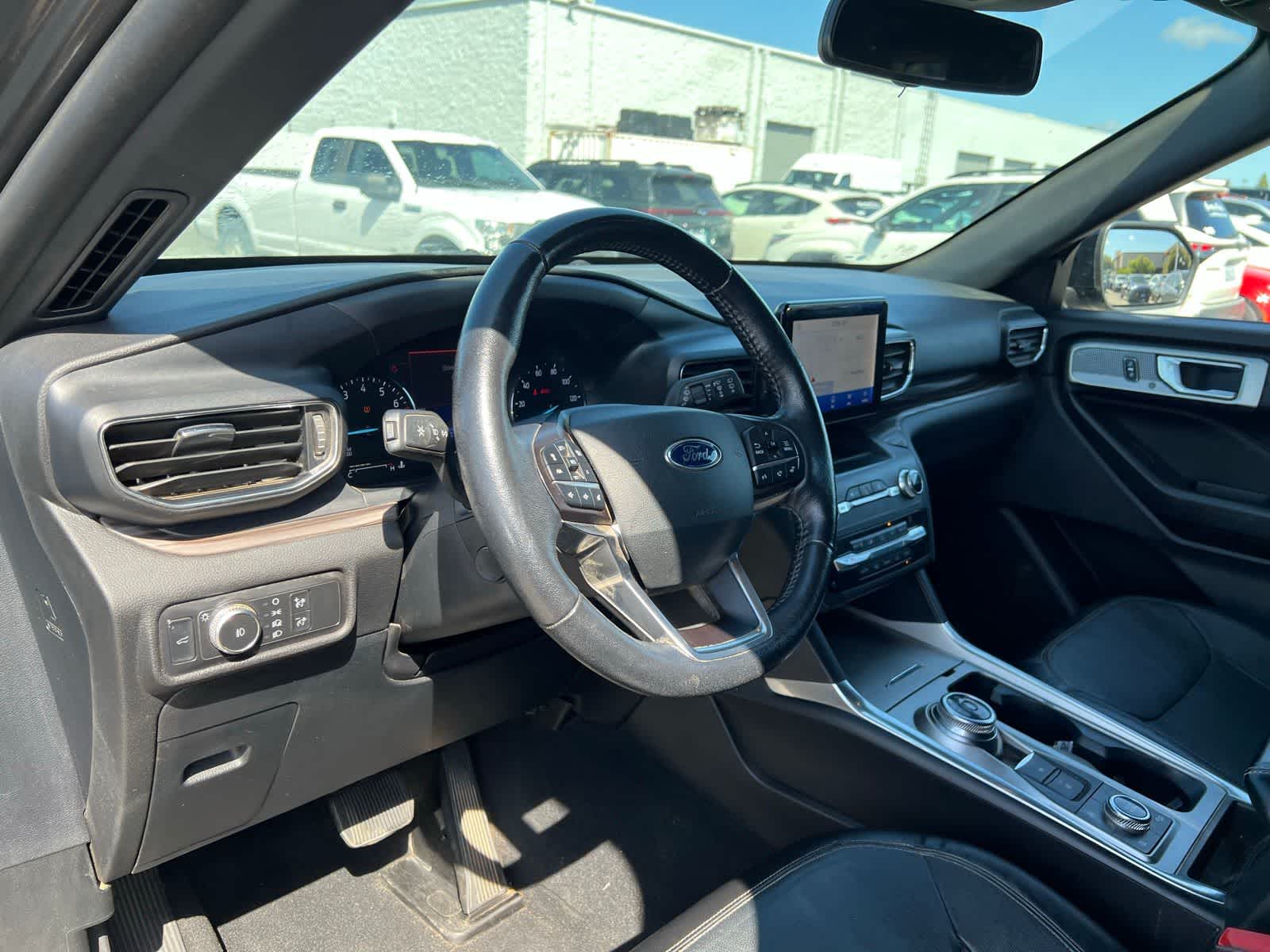 Thumbnail: 2020 Ford Explorer - 13