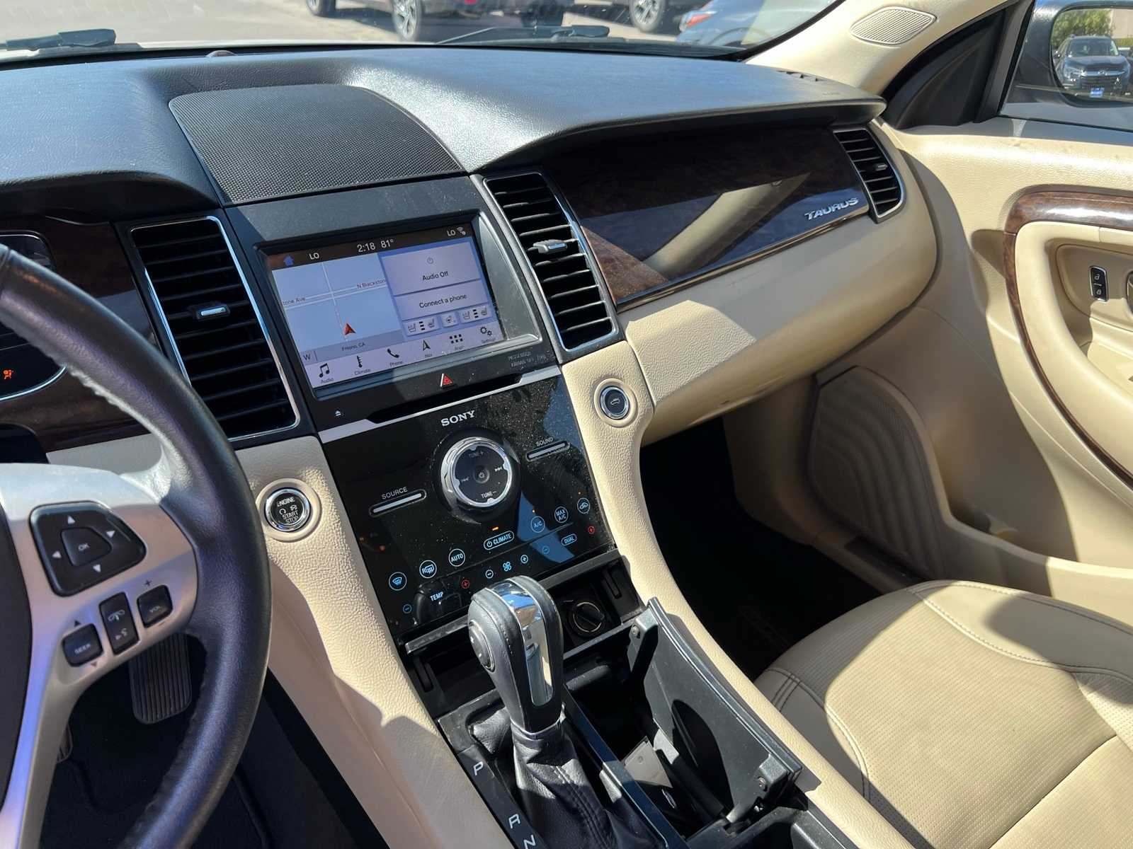 Thumbnail: 2019 Ford Taurus - 32