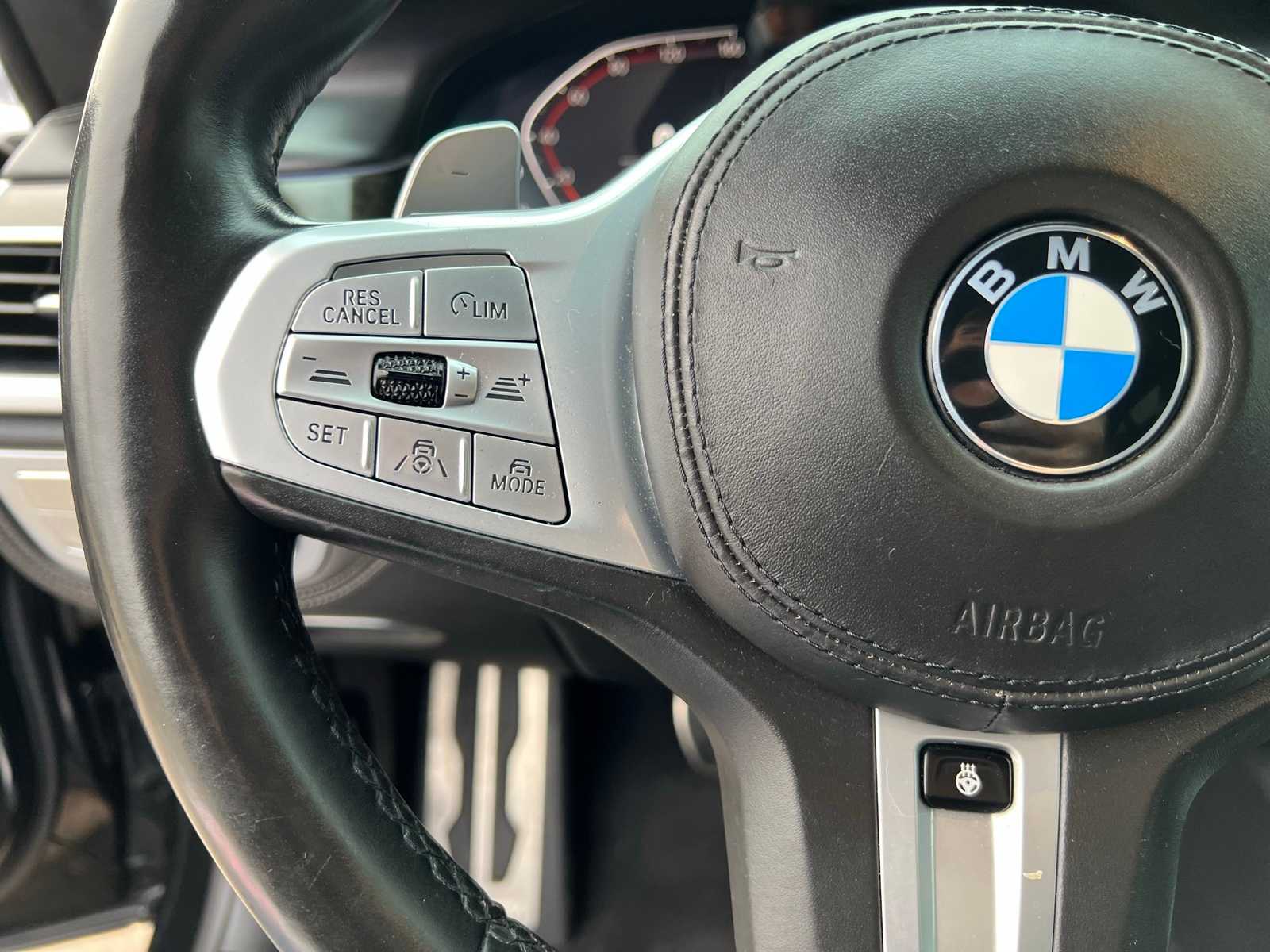 Thumbnail: 2021 BMW 7 Series - 33