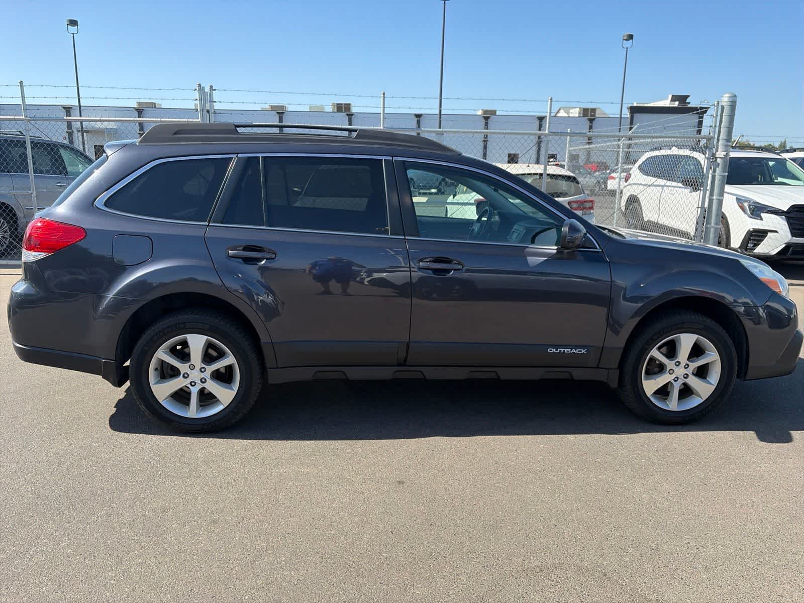 Thumbnail: 2013 Subaru Outback - 8