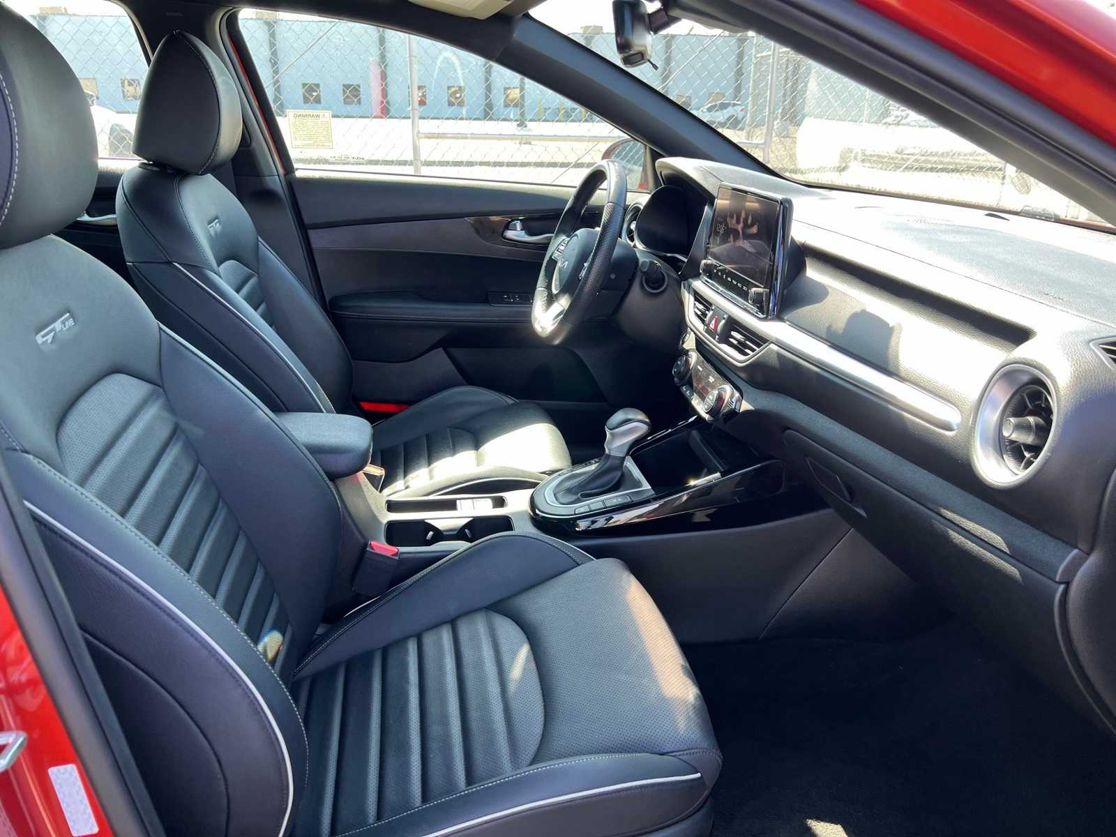 Thumbnail: 2023 Kia Forte - 27