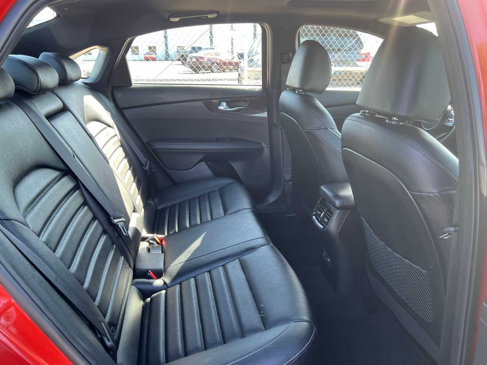 Thumbnail: 2023 Kia Forte - 22