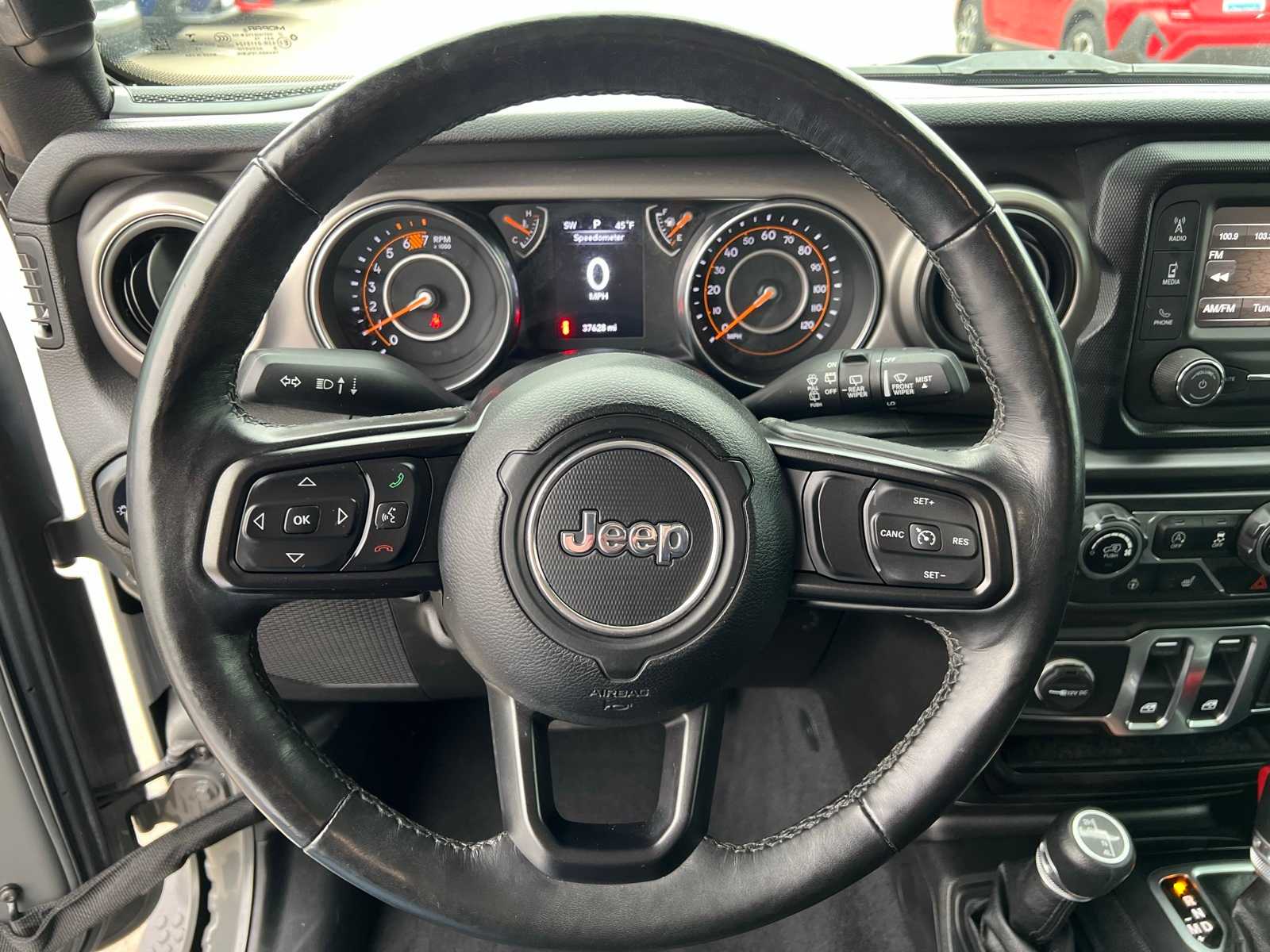 Thumbnail: 2020 Jeep Wrangler - 32