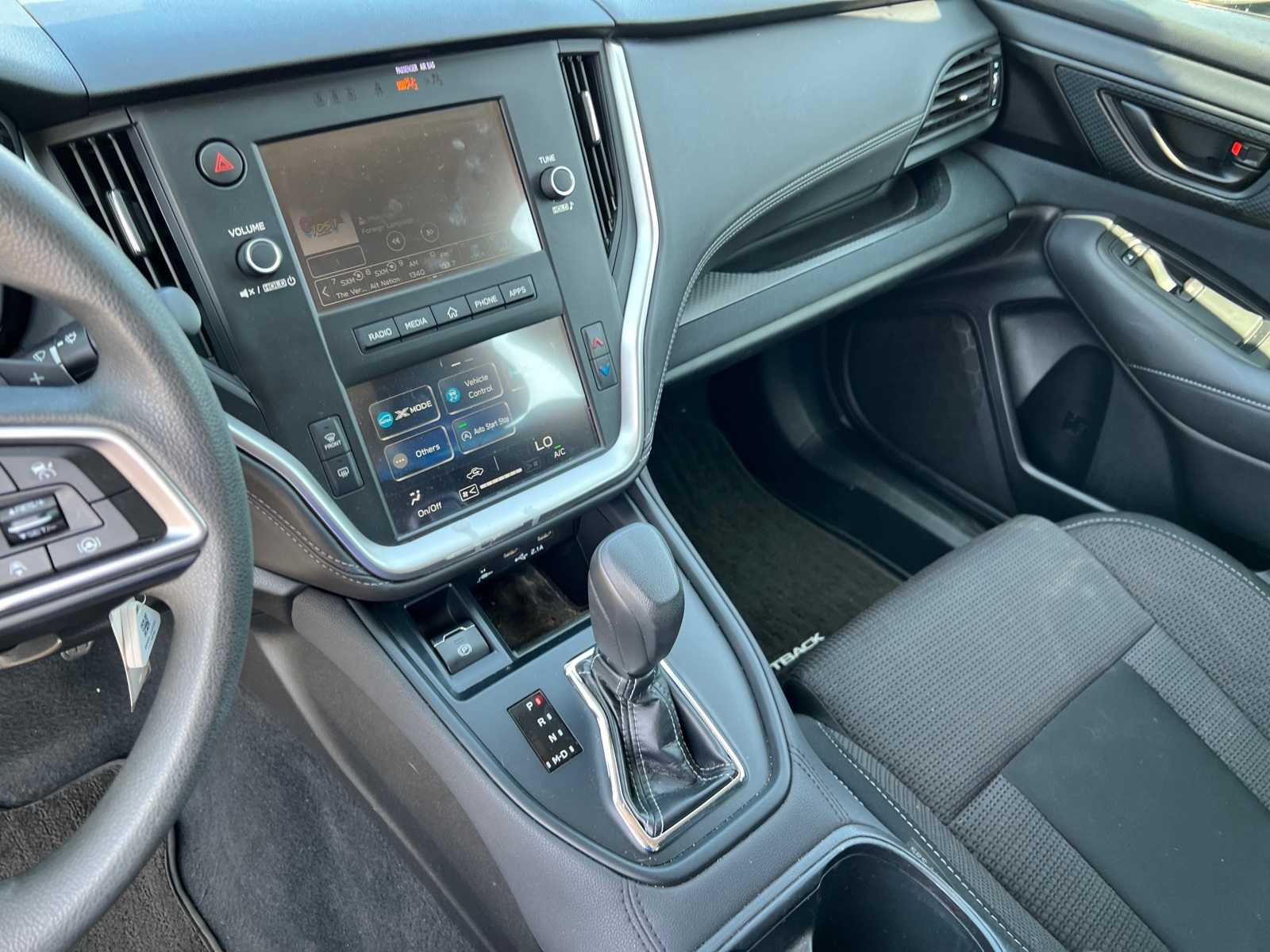 Thumbnail: 2022 Subaru Outback - 32