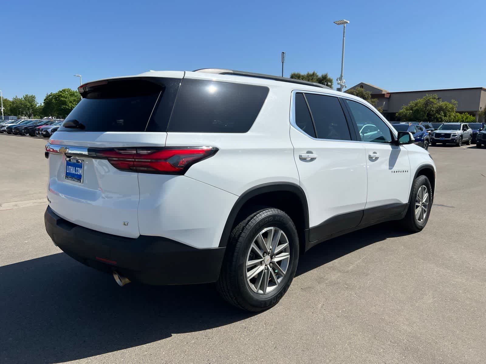 Thumbnail: 2023 Chevrolet Traverse - 8