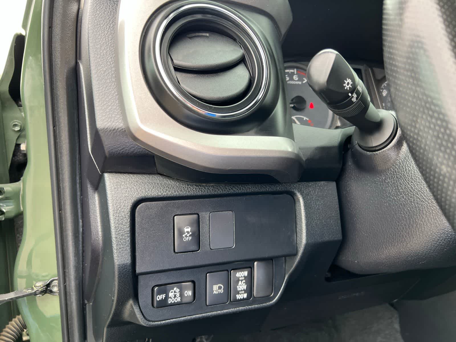 Thumbnail: 2021 Toyota Tacoma - 33