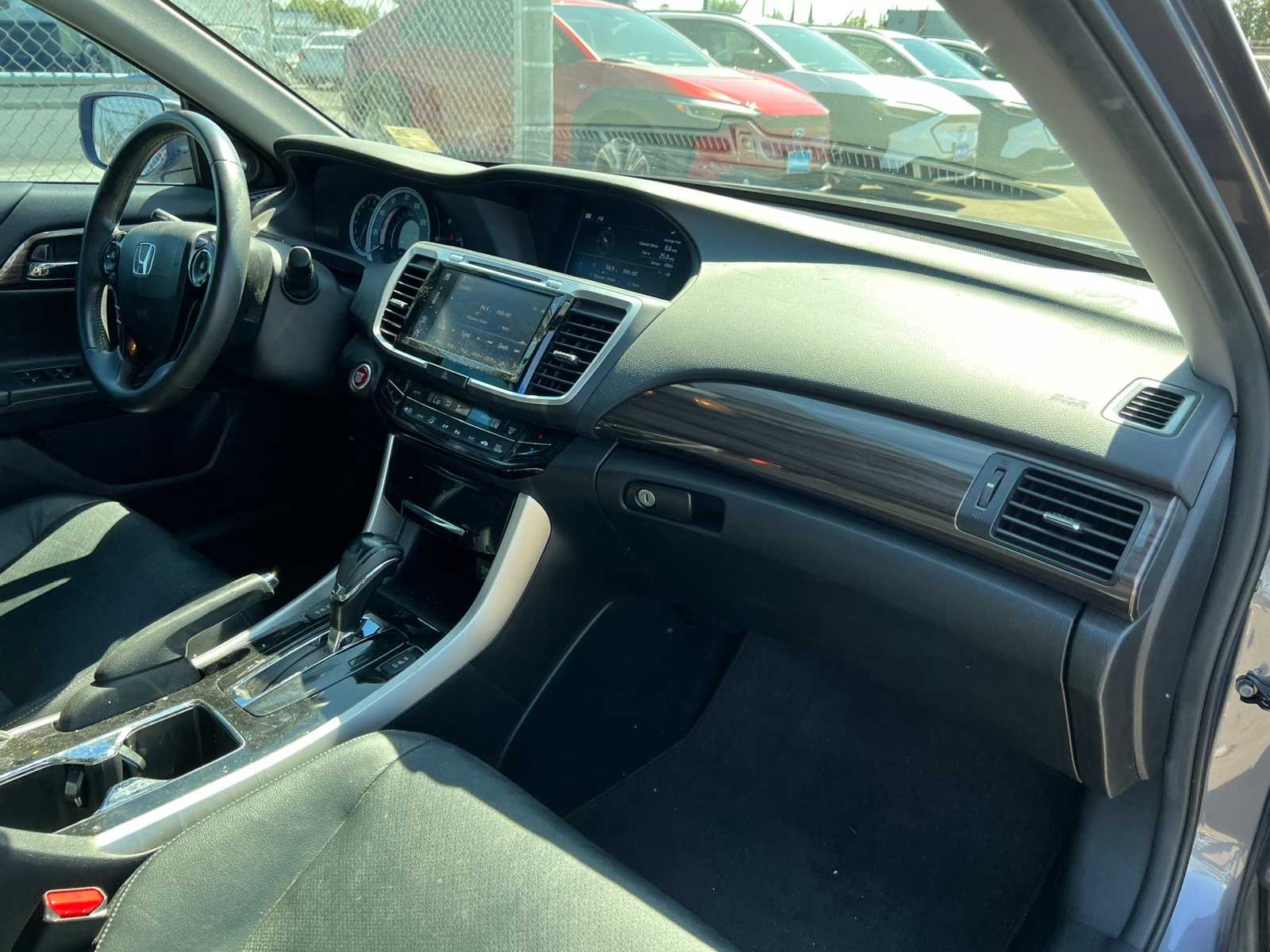 Thumbnail: 2016 Honda Accord - 25