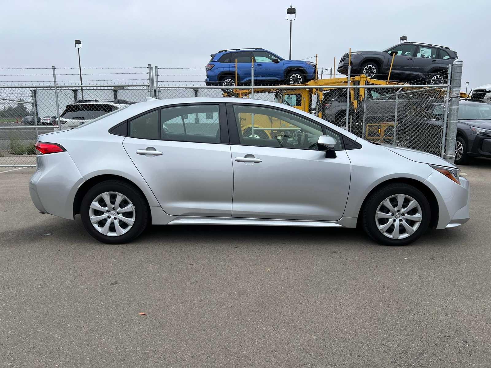 Thumbnail: 2022 Toyota Corolla - 10