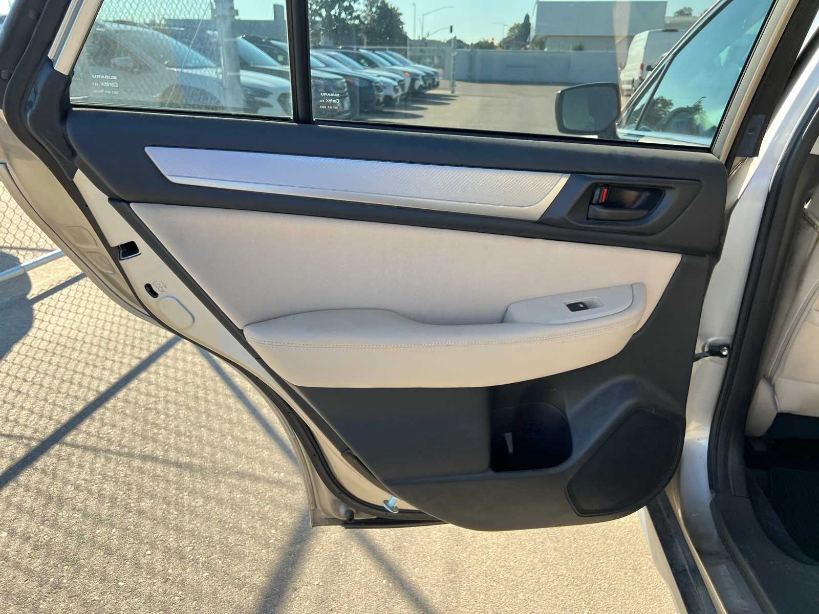 Thumbnail: 2015 Subaru Outback - 20