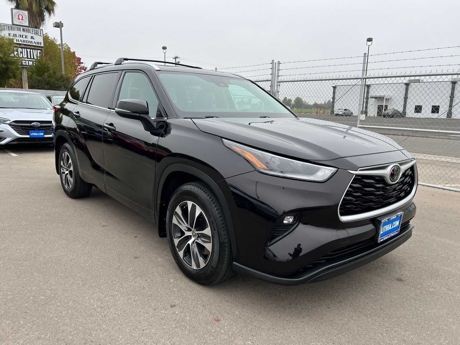 Thumbnail: 2021 Toyota Highlander - 11