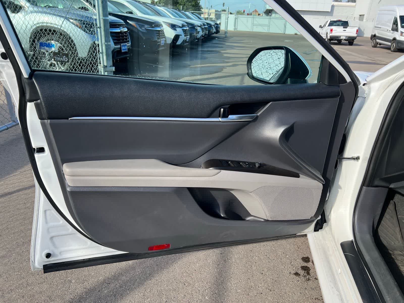 Thumbnail: 2022 Toyota Camry - 15