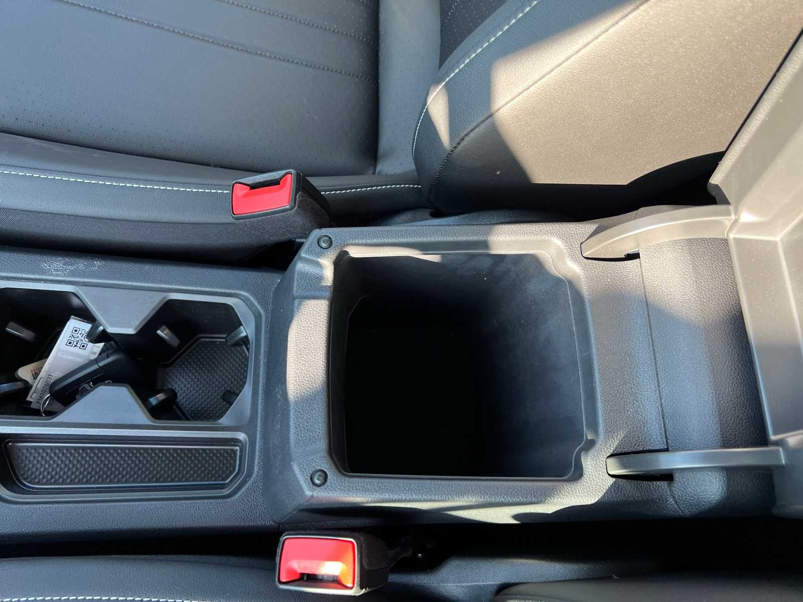 Thumbnail: 2023 Volkswagen Tiguan - 40