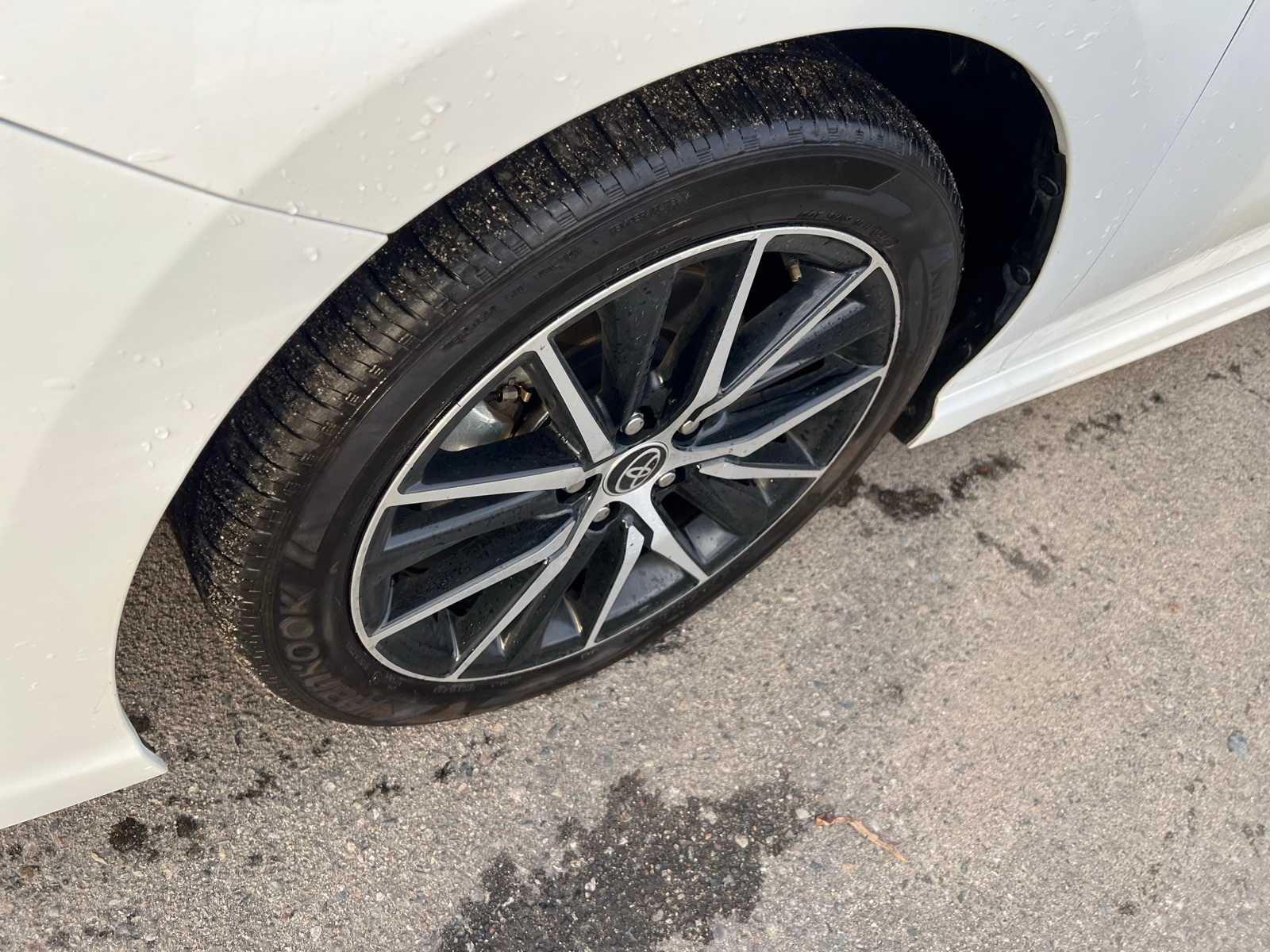 Thumbnail: 2023 Toyota Camry - 12