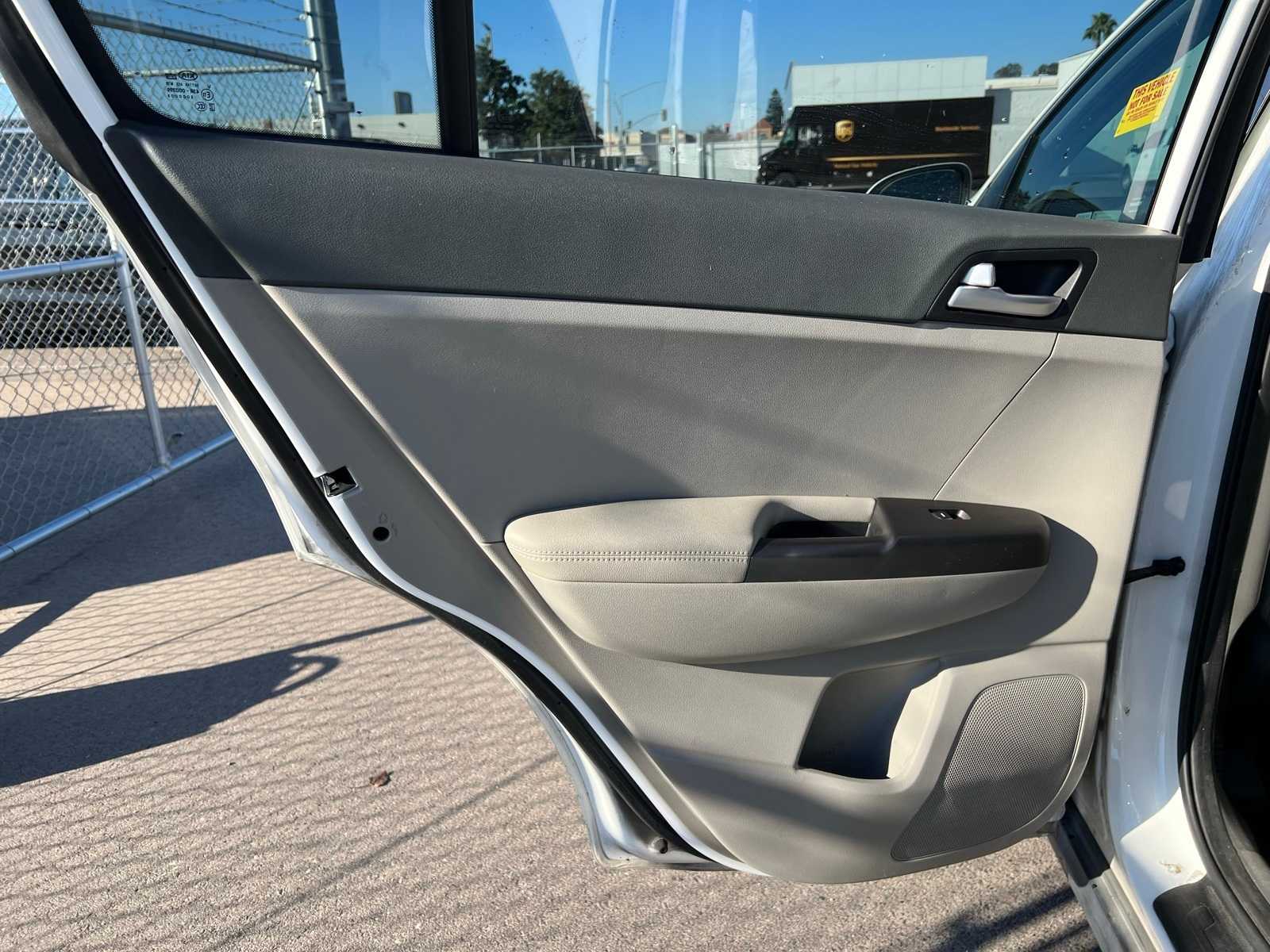 Thumbnail: 2019 Kia Sportage - 18