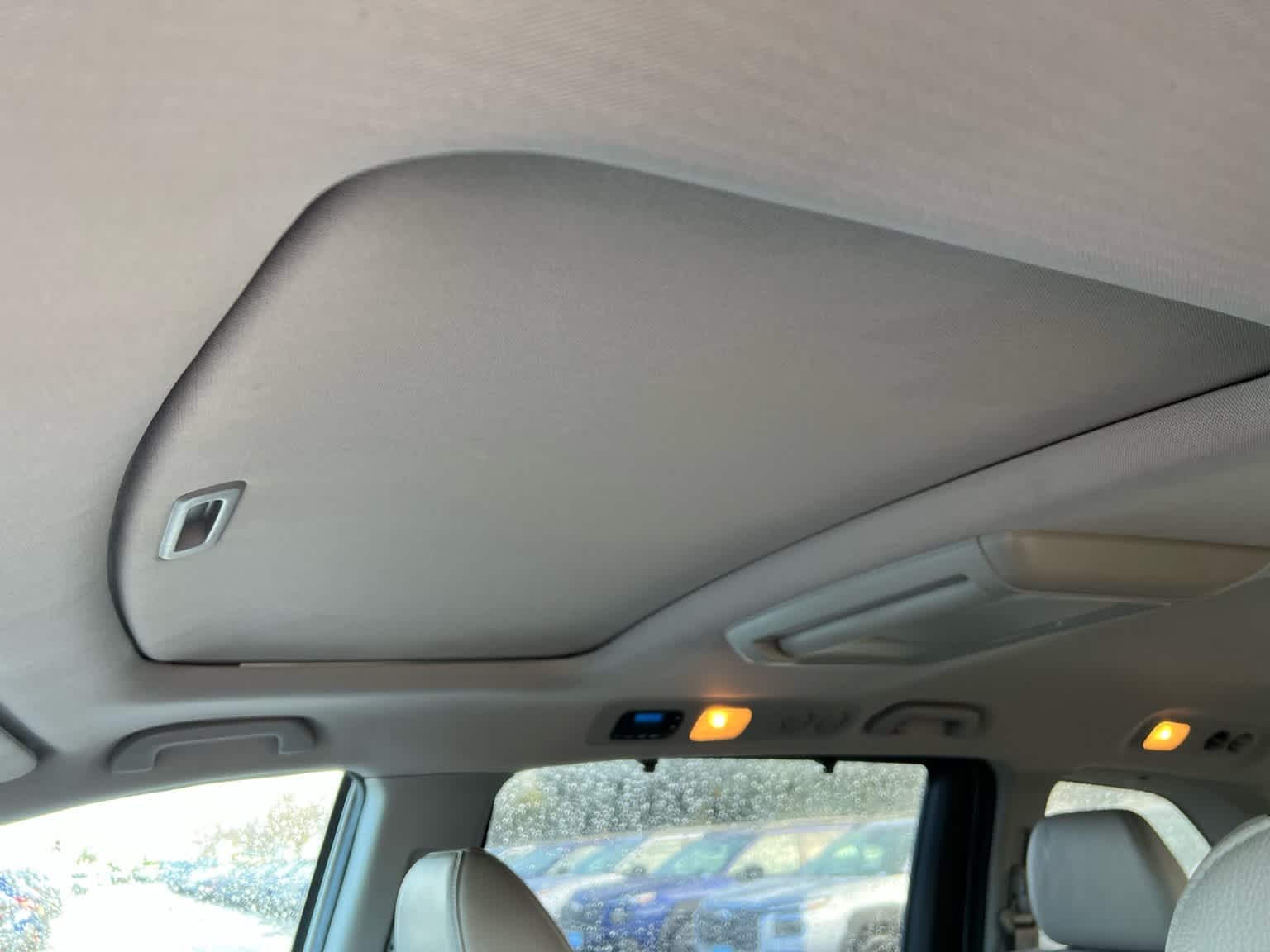 Thumbnail: 2013 Honda Odyssey - 32