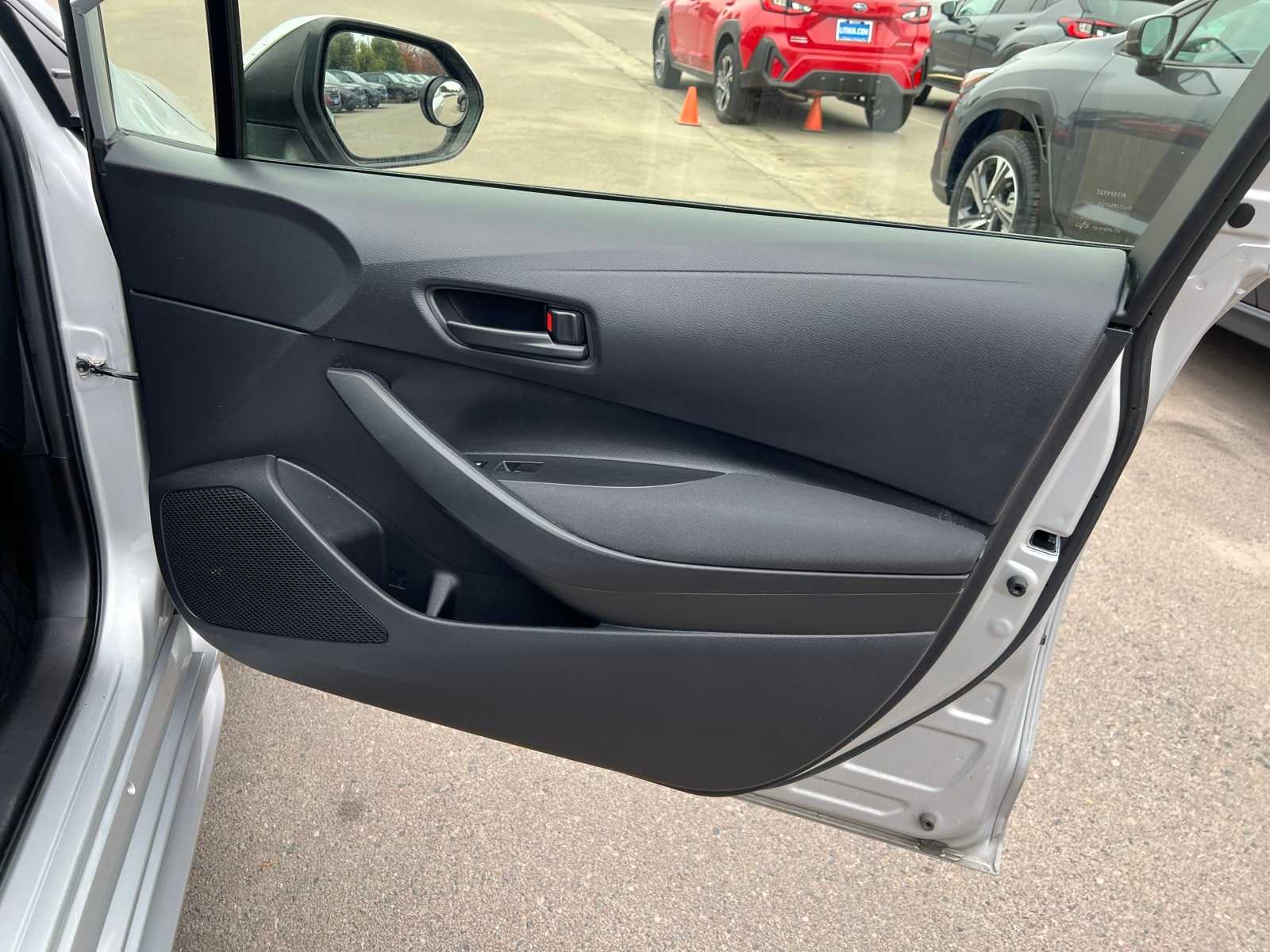 Thumbnail: 2022 Toyota Corolla - 28