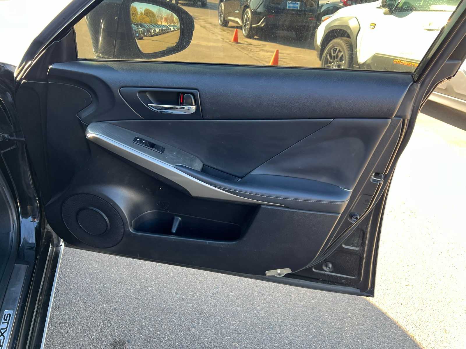 Thumbnail: 2014 Lexus IS - 26