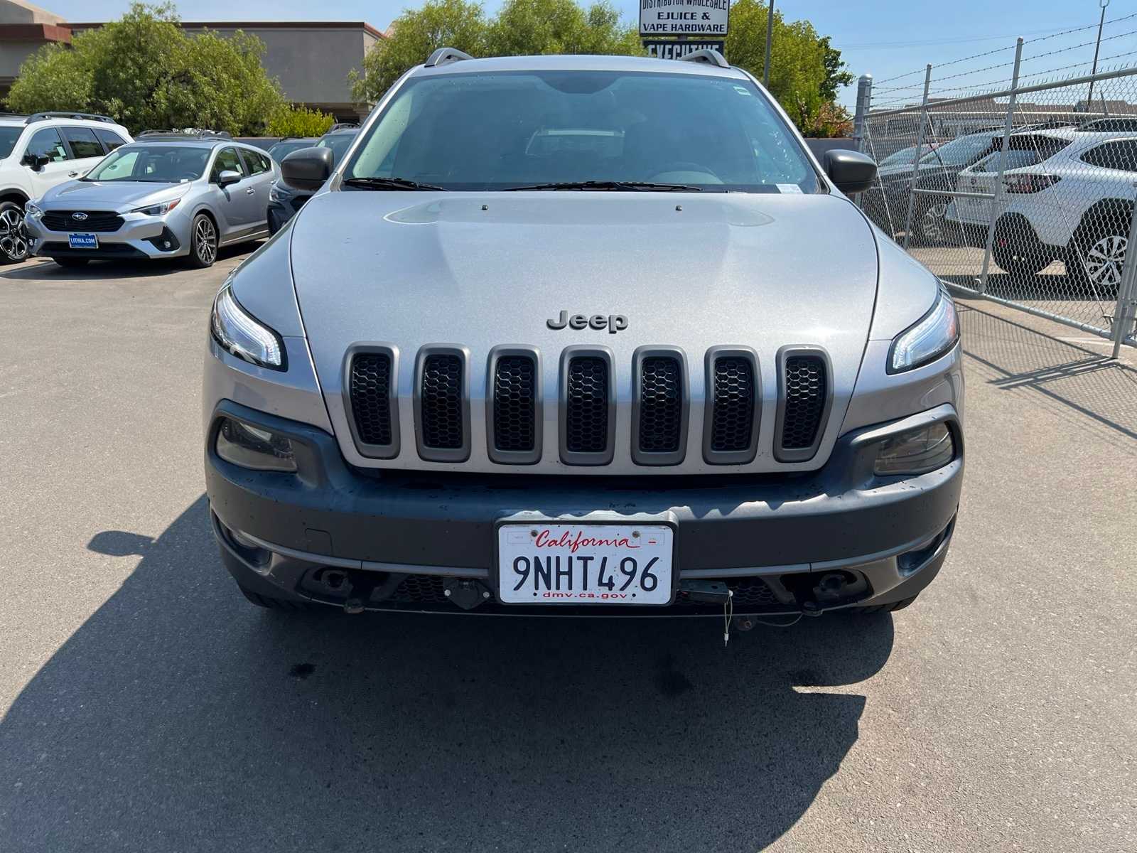 Thumbnail: 2015 Jeep Cherokee - 12