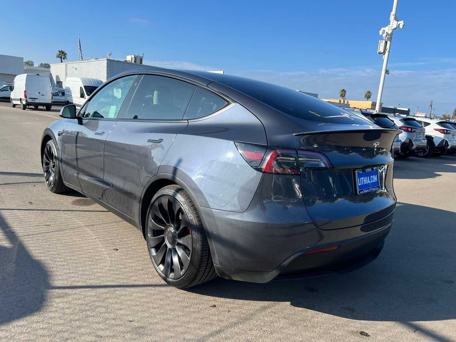 Thumbnail: 2022 Tesla Model Y - 3