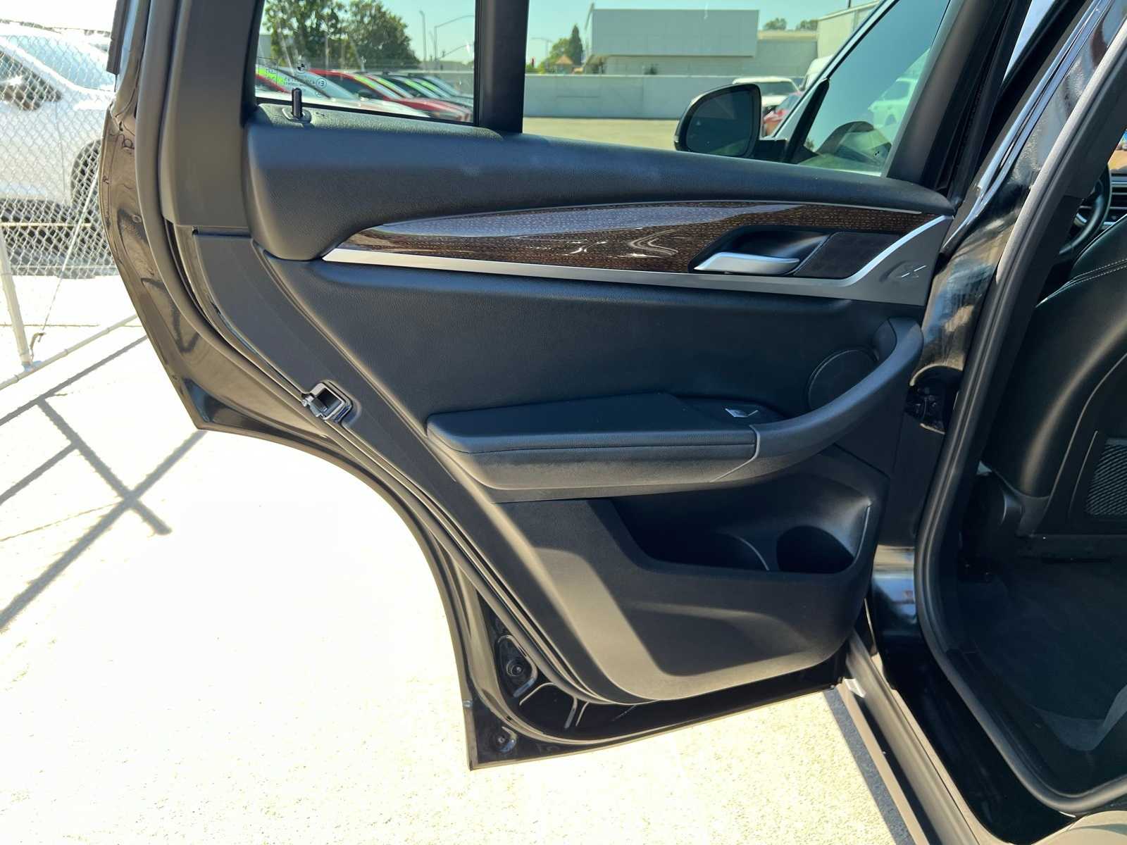 Thumbnail: 2023 BMW X4 - 20