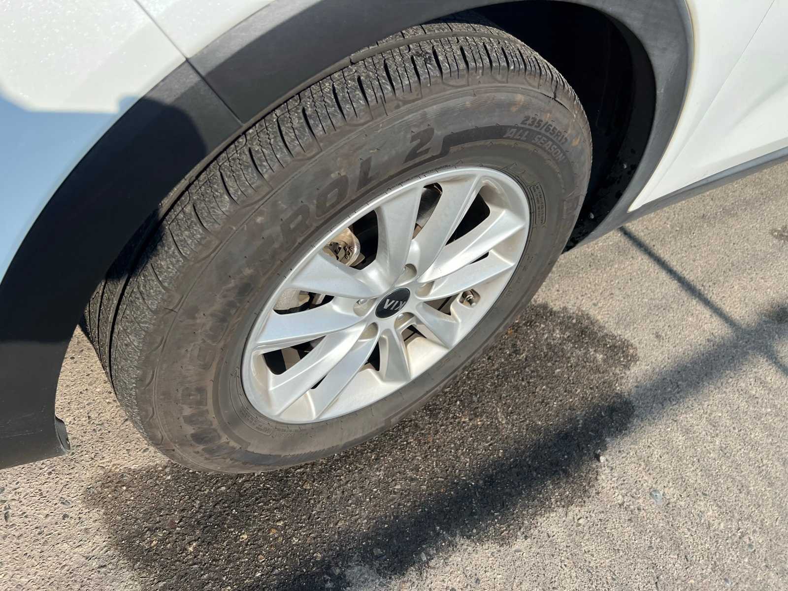 Thumbnail: 2019 Kia Sorento - 13