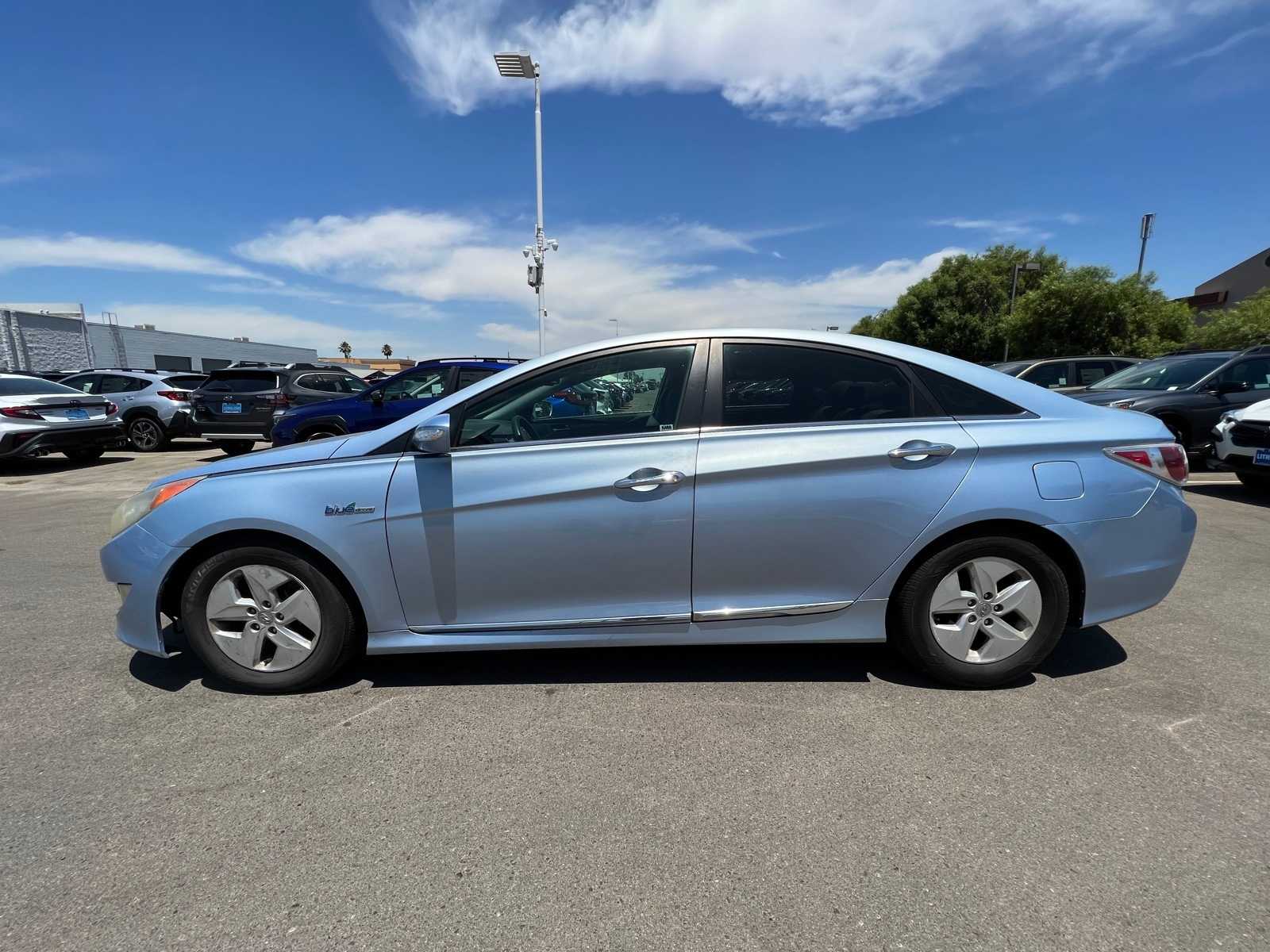 Thumbnail: 2012 Hyundai Sonata - 2
