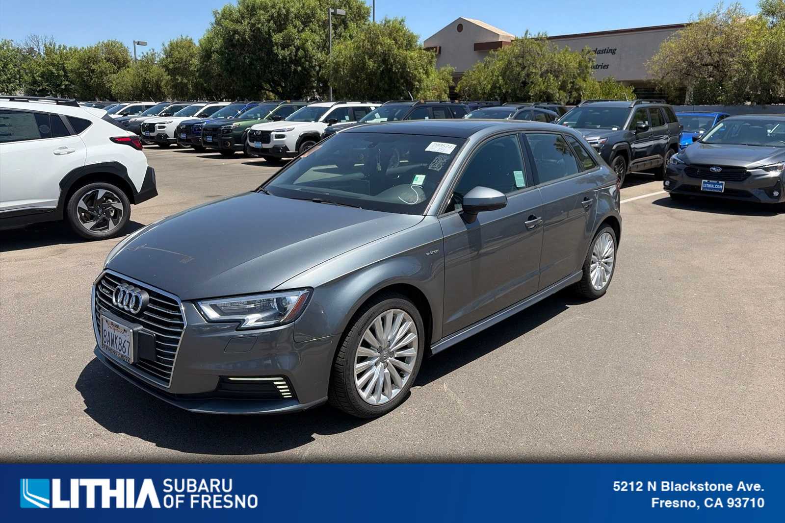 Thumbnail: 2017 Audi A3 e-tron - 1