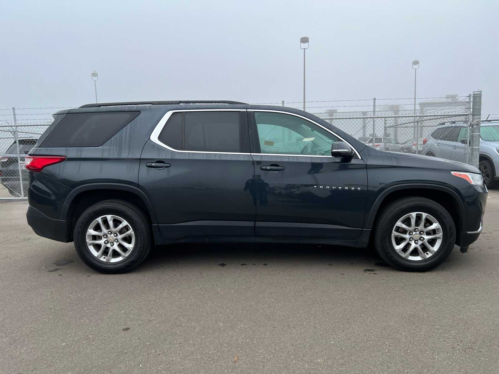 Thumbnail: 2019 Chevrolet Traverse - 10