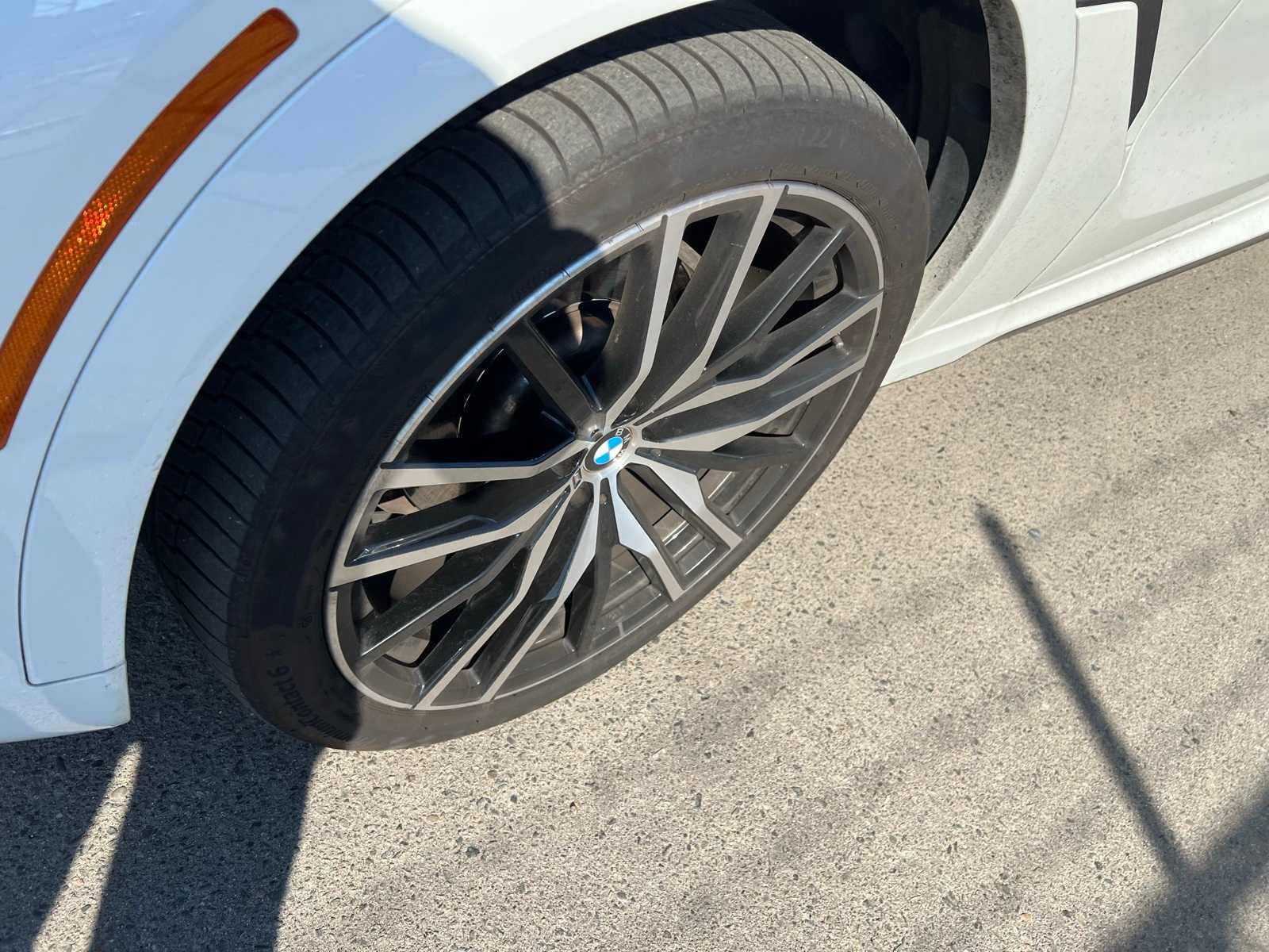 Thumbnail: 2022 BMW X6 - 13