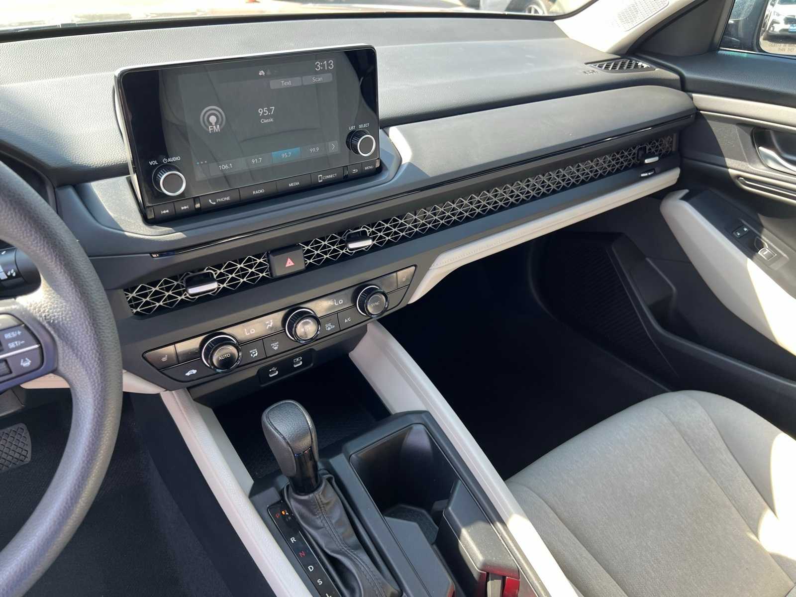 Thumbnail: 2023 Honda Accord - 37