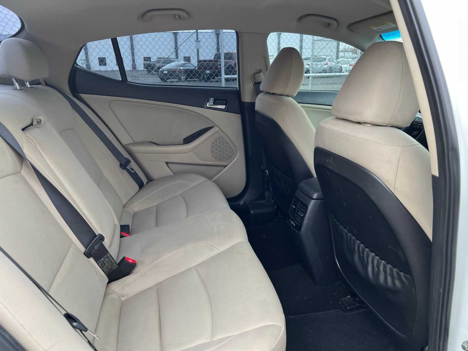 Thumbnail: 2016 Kia Optima - 22