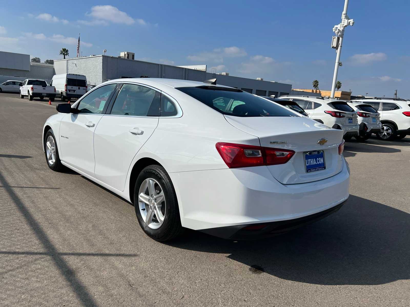 Thumbnail: 2022 Chevrolet Malibu - 3